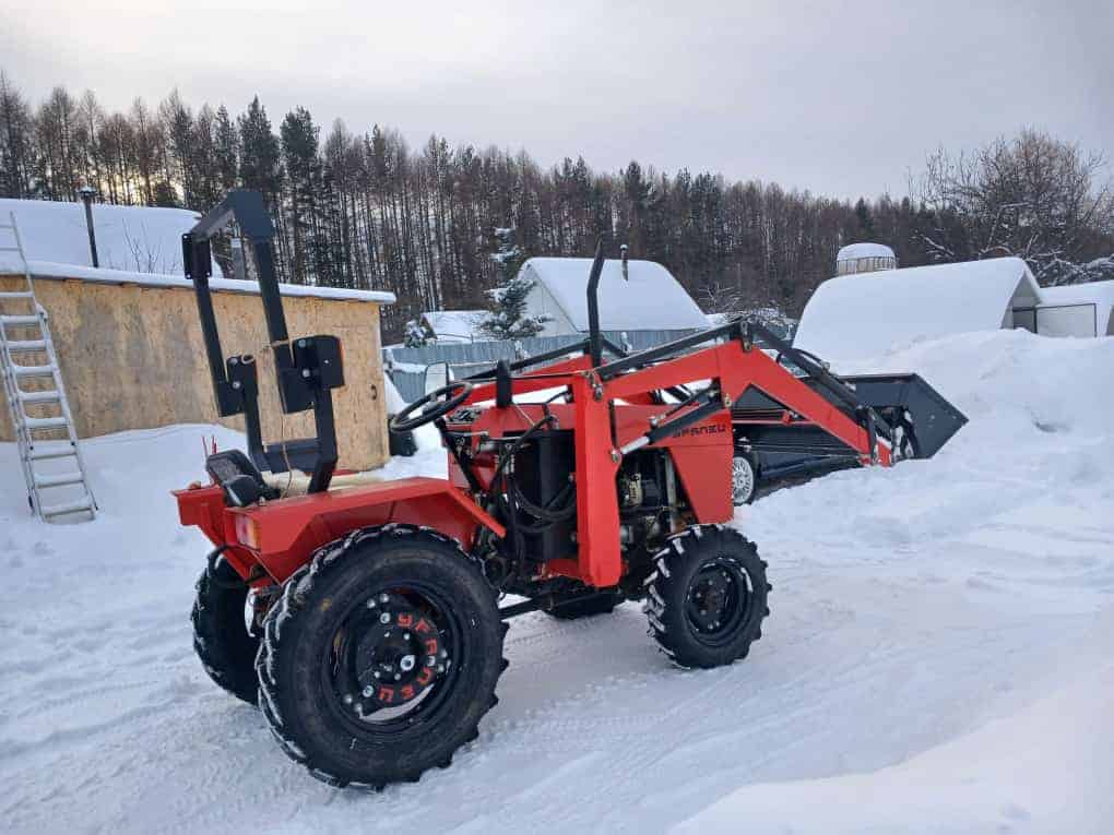 Мини-трактор<br>«Уралец 2204» - выкуп в Салехарде